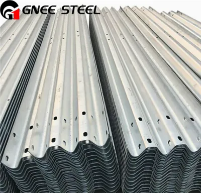 Hot DIP Galvanized W Beam Three Beam Traffic Crash Barrier Guardrail